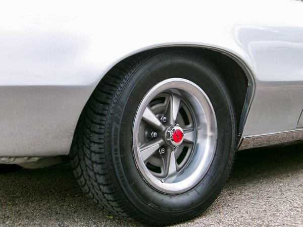 Top 5 raisons de choisir une voiture 9 places pour vos groupes